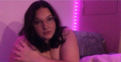 squishmellow20 adult model image