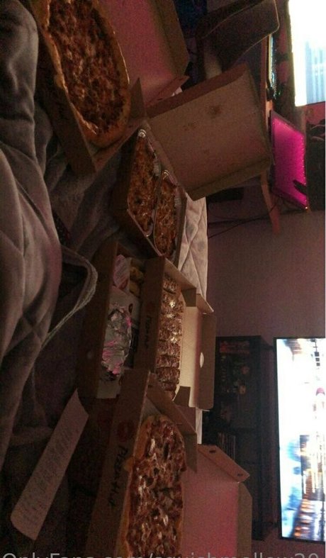 squishmellow20 nice pornstar gallery