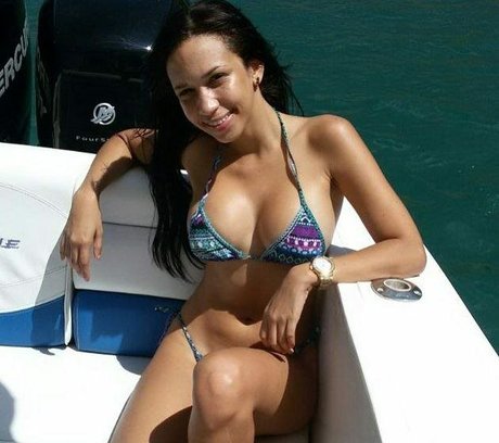 Ginnadlg model adult pictures