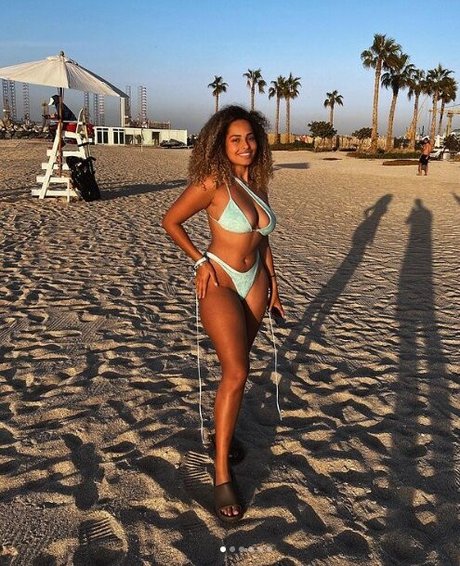 Amber Gill pornstar high quality pics