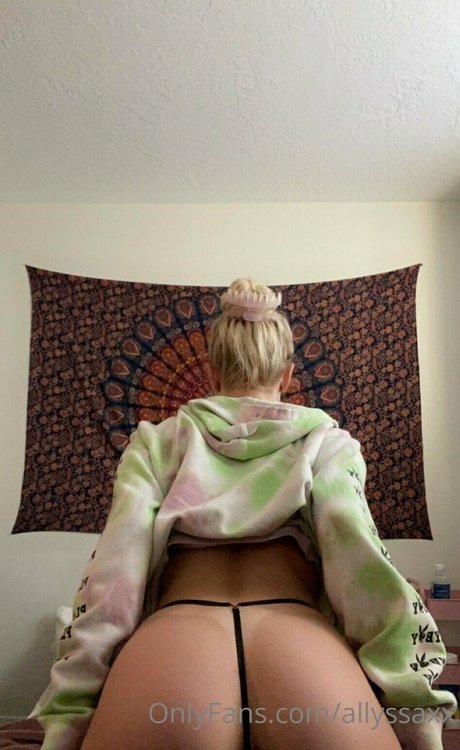 allyssaxx model adult gallery