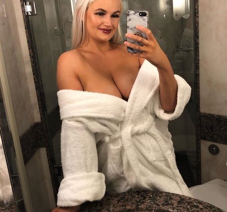 Zandra May model sex pic