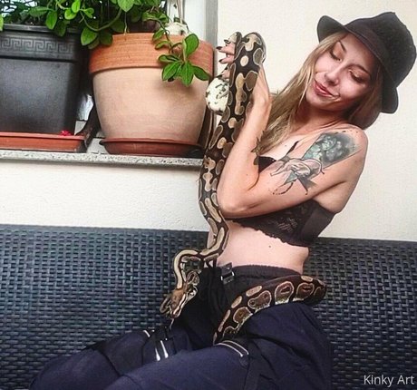 artnvenom pornstar top image