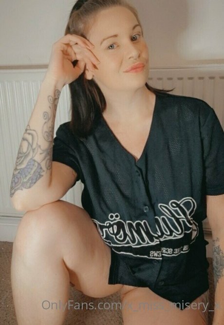x miss misery x hd pornstar image