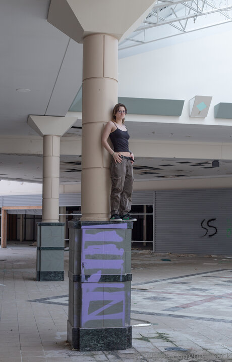 holyheck nice model photo