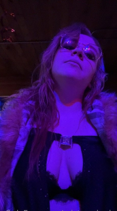 mistresskarly star nice photo