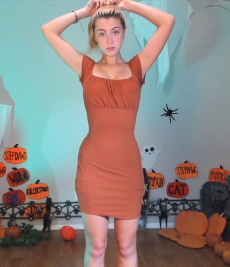 Jellyy Bree star high quality images