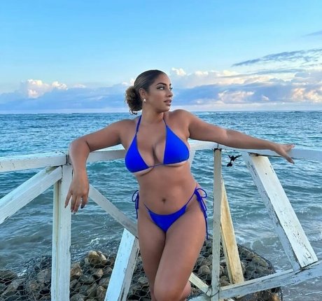 yinamenez star high quality gallery