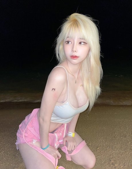 pang3pong model naked img