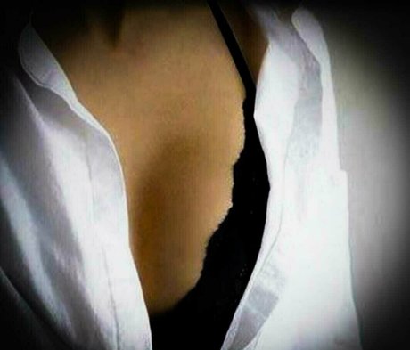 sensuellikosketus beautiful model pictures