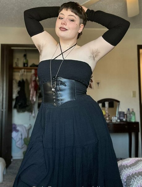 goblinqueenfree adult model picture