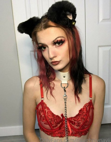 naughtyynavii best model pictures
