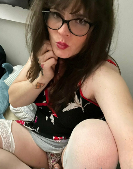 camila margot model erotic galleries