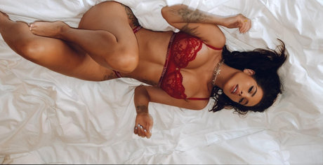 Raha Vakili pornstar pretty archive