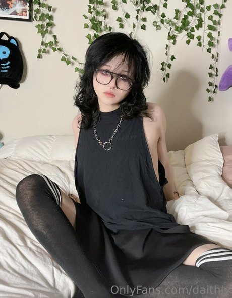 alsweyrs model erotic images