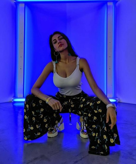 Daniela Derly nice actress image