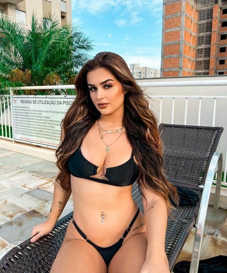 Sthefany Oliveira pretty star img