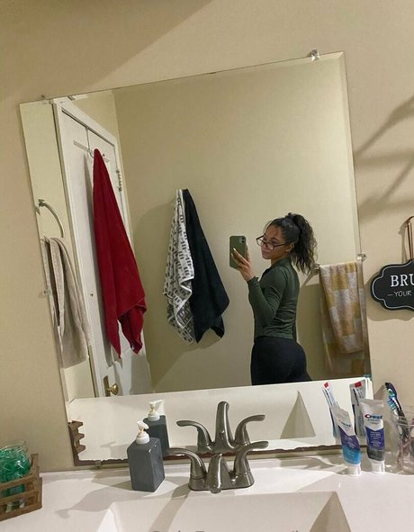 jeannnnnnn pretty star pictures