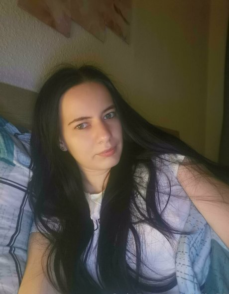 julia92 high quality pornstar image