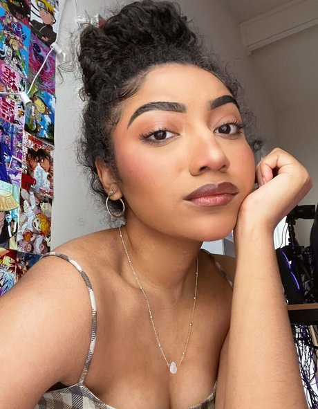 krystalogy free pornstar photos