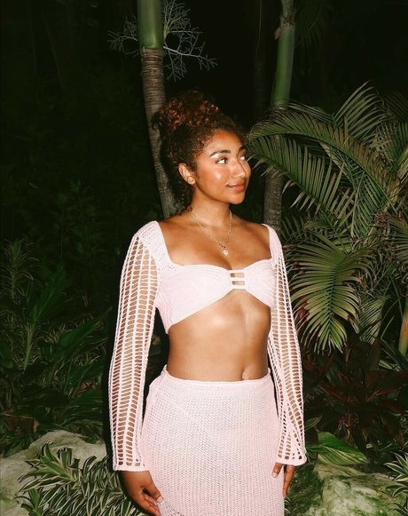 krystalogy model pretty archive