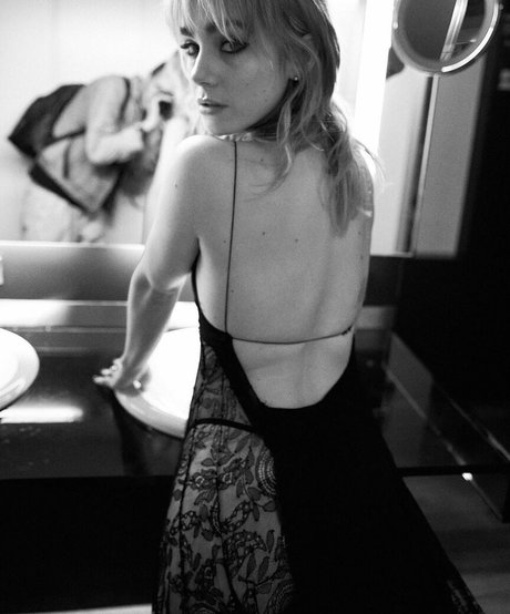 Clara Galle star free gallery