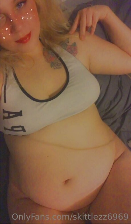 skittlezz6969 hot actress pics