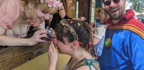 The Naughty Wench pornstar nudes picture