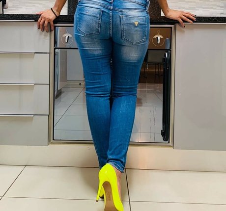 sophiatheminx hd pornstar pictures