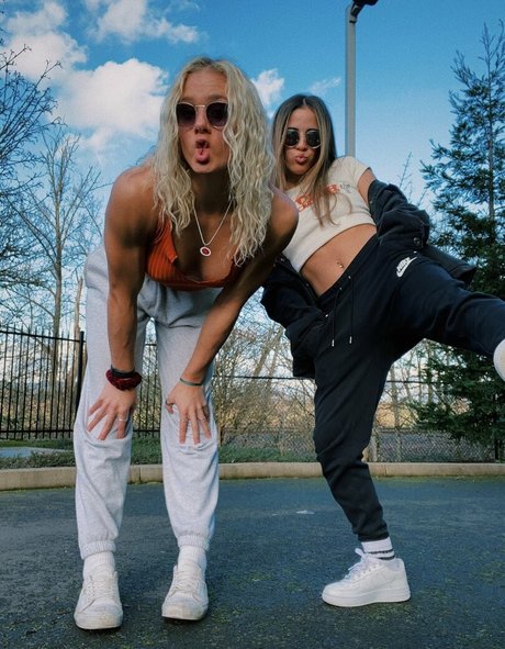 Calyx Harmony pornstar hd photo