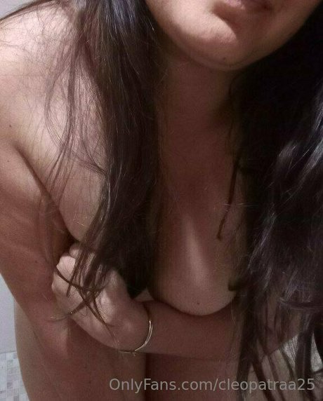 cleopatraa25 hot model pictures