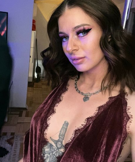 Valerie Moon porn star gallery