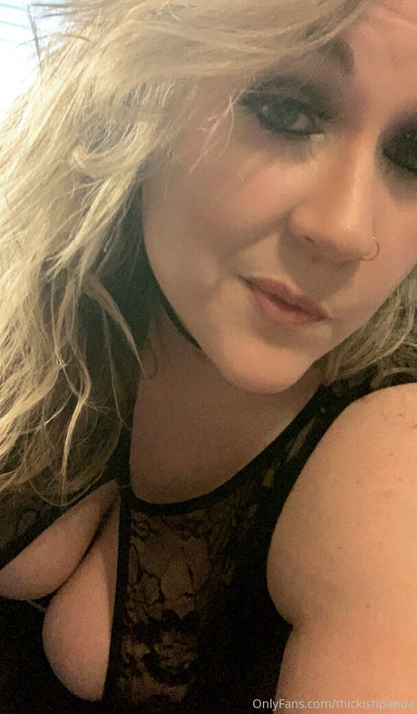 thickishpanda pornstar free photos