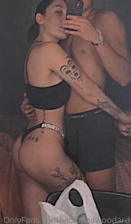 victoriaawoodard star pic