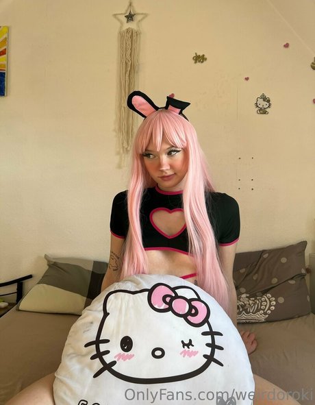 weirdoroki nude model gallery