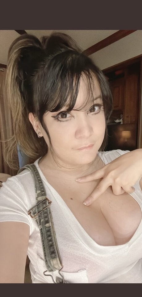 Foximusprime exclusive actress image