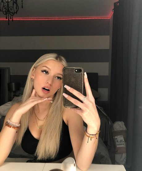 shower fuck onlyfans free naked photo