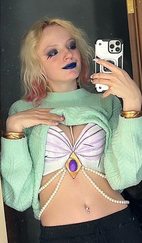 Romanowwa erotic model pic