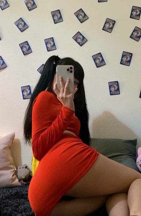 laalemonzz model perfect pics