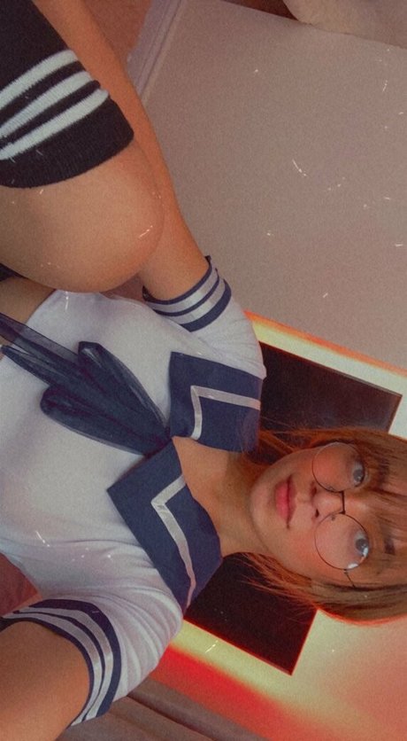 lunox pornstar pretty pic