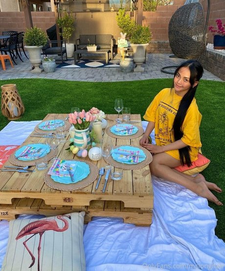 mslonghair adult model pics