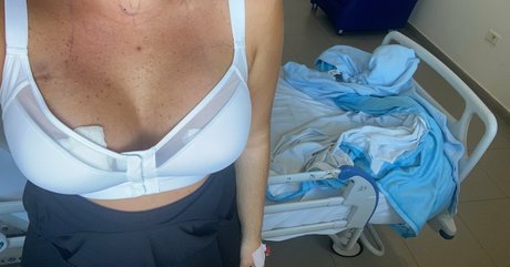 ggrrcc naked actress pics