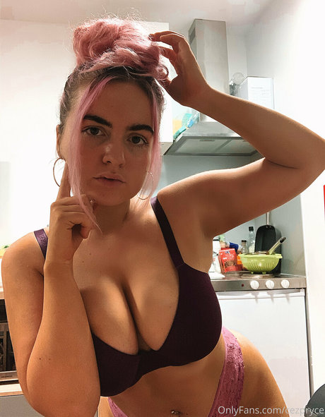 cezel model sexy images