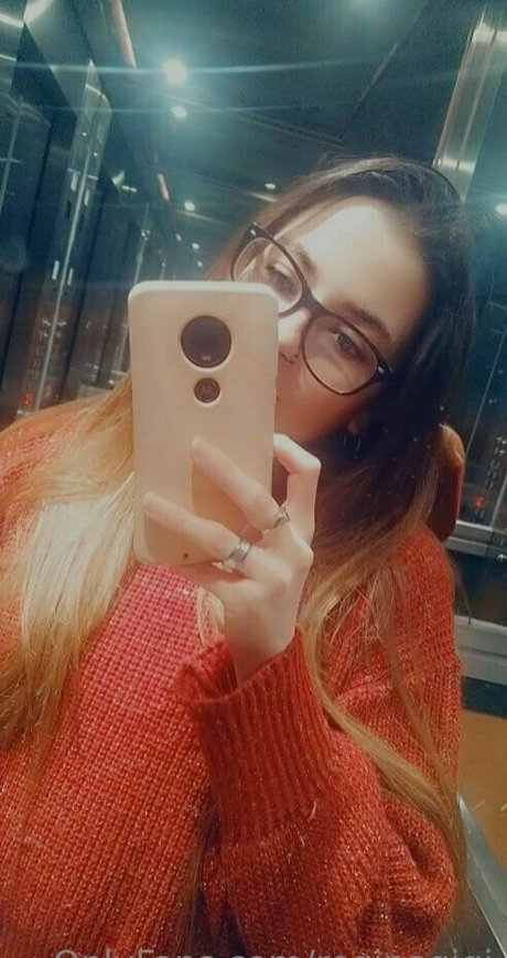 reginagigi star pretty photo