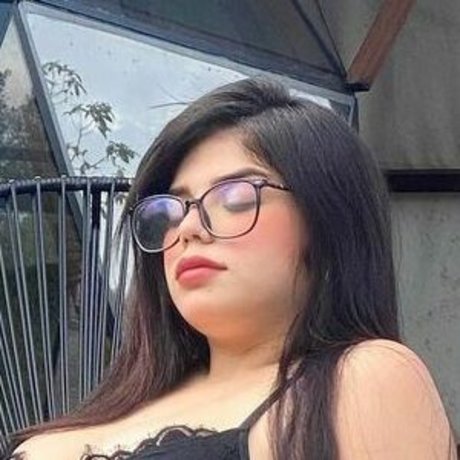 Natalia Hoyos pretty actress picture