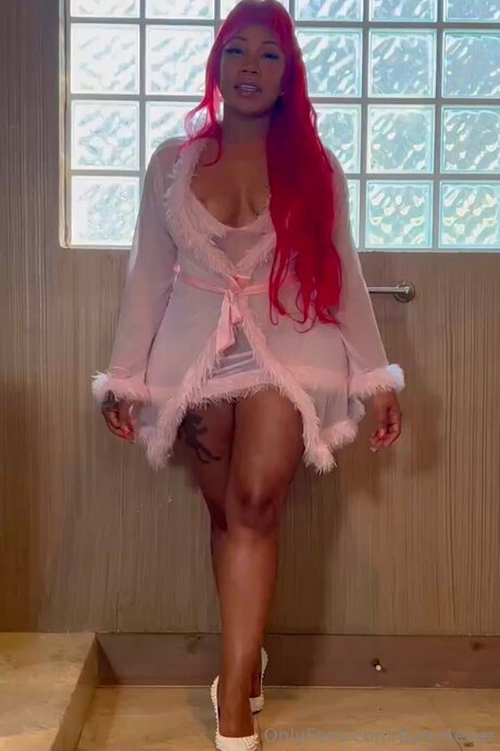 Bunz4ever pretty actress image