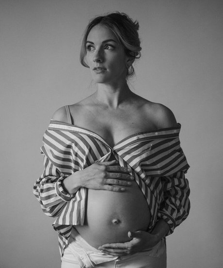 Julie Nolke best star img