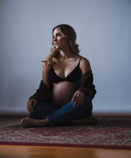 Julie Nolke star best pics