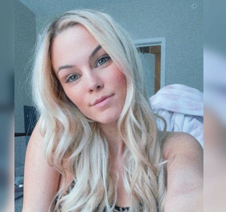 Sweetbabyk model sex galleries