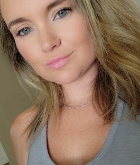 Jennifer Fox nude pornstar pics